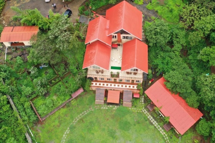 Resorts in Pawna Lake