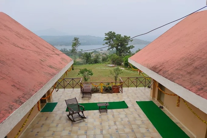 Private Luxury Villa Pawna Lake