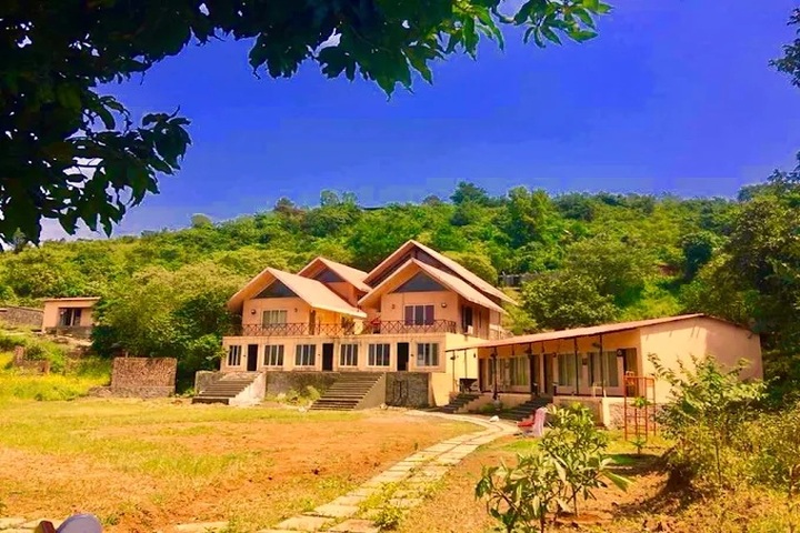 Luxury Villas in Lonavala | Belleza Nature Cove Luxury Villas in Lonavala with private pool and scenic mountain views near Pawna Lake